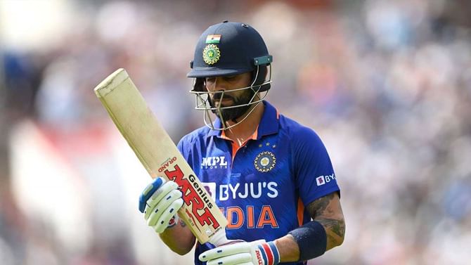 Virat Kohli: ಏಷ್ಯಾಕಪ್ನಲ್ಲಿ ಕೊಹ್ಲಿಯನ್ನು ನೀವು ಓಪನರ್ ಆಗಿ ನೋಡುತ್ತೀರಿ: ಆರ್ಸಿಬಿ ಮಾಜಿ ಪ್ಲೇಯರ್ ಶಾಕಿಂಗ್ ಹೇಳಿಕೆ Virat Kohli: ಏಷ್ಯಾಕಪ್ನಲ್ಲಿ ಕೊಹ್ಲಿಯನ್ನು ನೀವು ಓಪನರ್ ಆಗಿ ನೋಡುತ್ತೀರಿ: ಆರ್ಸಿಬಿ ಮಾಜಿ ಪ್ಲೇಯರ್ ಶಾಕಿಂಗ್ ಹೇಳಿಕೆ