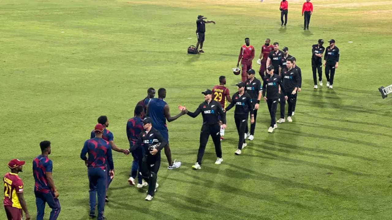 WI vs NZ: ವಿಂಡೀಸ್ ನೆಲದಲ್ಲಿ ಏಕದಿನ ಸರಣಿ ಗೆದ್ದು ಹಿಂದೆಂದೂ ಮಾಡಿರದ ಐತಿಹಾಸಿಕ ದಾಖಲೆ ಬರೆದ ಕಿವೀಸ್..! WI vs NZ: ವಿಂಡೀಸ್ ನೆಲದಲ್ಲಿ ಏಕದಿನ ಸರಣಿ ಗೆದ್ದು ಹಿಂದೆಂದೂ ಮಾಡಿರದ ಐತಿಹಾಸಿಕ ದಾಖಲೆ ಬರೆದ ಕಿವೀಸ್..!