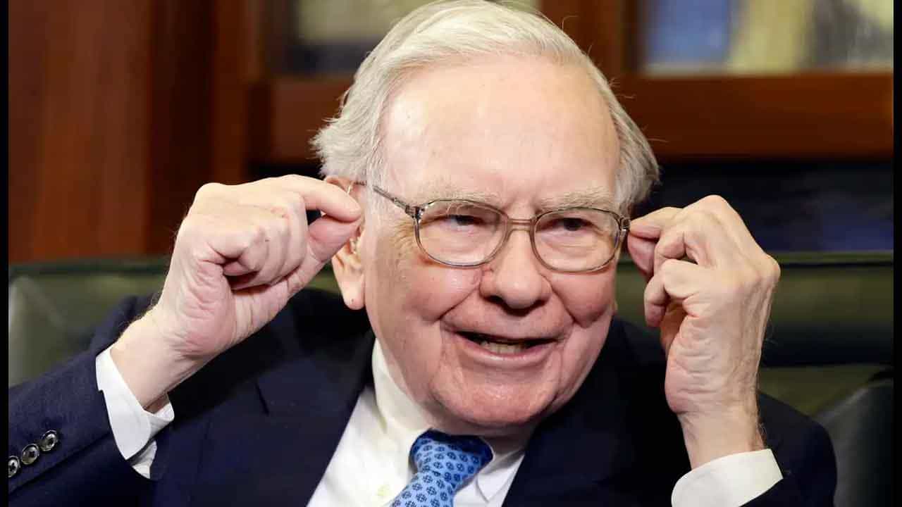 Warren Buffet: ಷೇರುಪೇಟೆ ದಂತಕಥೆ ವಾರನ್ ಬಫೆಟ್ ಹುಟ್ಟುಹಬ್ಬ ಇಂದು; ಶ್ರೀಮಂತರಾಗುವ ಆಸೆಯಿದ್ದರೆ ಬಫೆಟ್ ಕೊಟ್ಟ 13 ಸೂತ್ರ ಗಮನಿಸಿ Warren Buffet: ಷೇರುಪೇಟೆ ದಂತಕಥೆ ವಾರನ್ ಬಫೆಟ್ ಹುಟ್ಟುಹಬ್ಬ ಇಂದು; ಶ್ರೀಮಂತರಾಗುವ ಆಸೆಯಿದ್ದರೆ ಬಫೆಟ್ ಕೊಟ್ಟ 13 ಸೂತ್ರ ಗಮನಿಸಿ