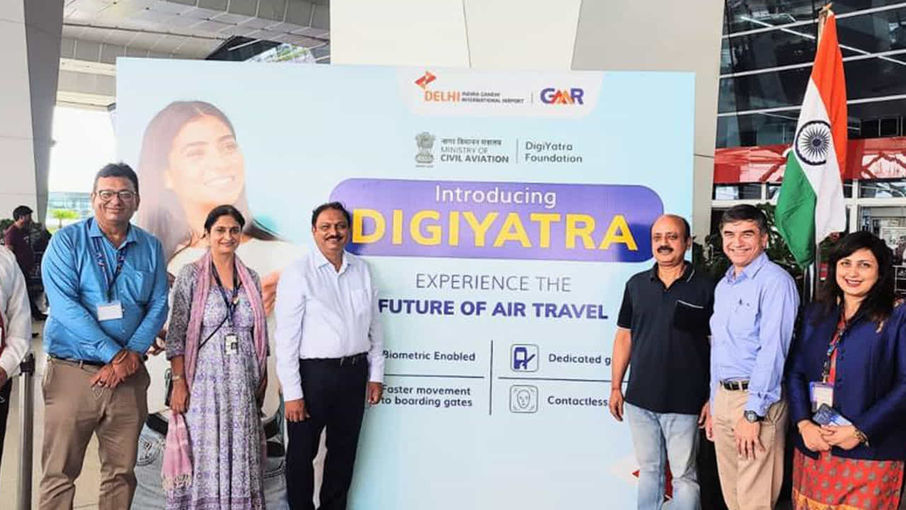 DigiYatra ಕಾಗದ ರಹಿತ ವಿಮಾನ ಪ್ರಯಾಣ: ದೆಹಲಿ ಮತ್ತು ಬೆಂಗಳೂರು ವಿಮಾನ ನಿಲ್ದಾಣದಲ್ಲಿ ಡಿಜಿಯಾತ್ರಾ ಸೌಲಭ್ಯ DigiYatra ಕಾಗದ ರಹಿತ ವಿಮಾನ ಪ್ರಯಾಣ: ದೆಹಲಿ ಮತ್ತು ಬೆಂಗಳೂರು ವಿಮಾನ ನಿಲ್ದಾಣದಲ್ಲಿ ಡಿಜಿಯಾತ್ರಾ ಸೌಲಭ್ಯ