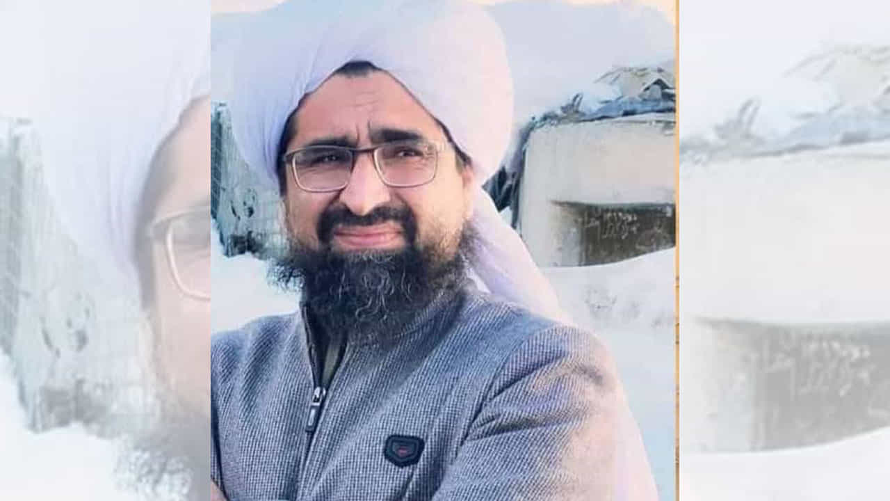 ಕಾಬೂಲ್ನಲ್ಲಿ ಆತ್ಮಾಹುತಿ ದಾಳಿ: ಅಫ್ಘಾನಿಸ್ತಾನದ ತಾಲಿಬಾನ್ ನಾಯಕ ಶೇಖ್ ರಹೀಮುಲ್ಲಾ ಹಕ್ಕಾನಿ ಸಾವು ಕಾಬೂಲ್ನಲ್ಲಿ ಆತ್ಮಾಹುತಿ ದಾಳಿ: ಅಫ್ಘಾನಿಸ್ತಾನದ ತಾಲಿಬಾನ್ ನಾಯಕ ಶೇಖ್ ರಹೀಮುಲ್ಲಾ ಹಕ್ಕಾನಿ ಸಾವು