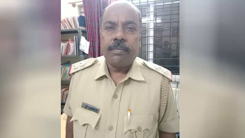 ಆರೋಪಿಗಳನ್ನು ಕೋರ್ಟ್ಗೆ ಹಾಜರುಪಡಿಸಿ ಮನೆಗೆ ಬಂದು ಸ್ನಾನ ಮಾಡುವಾಗ ಹೃದಯಾಘಾತದಿಂದ ಸಬ್ಇನ್ಸ್ಪೆಕ್ಟರ್ ಸಾವು