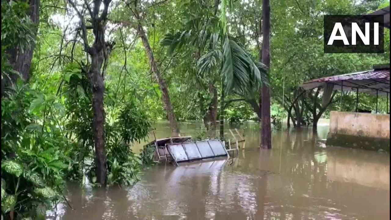 Karnataka Rain: ಭಾರೀ ಮಳೆಯಿಂದ ಮಲೆನಾಡು, ಕರಾವಳಿಗೆ ಆರೆಂಜ್ ಅಲರ್ಟ್ ಘೋಷಣೆ; ಕೊಡಗಿನಲ್ಲಿ ಇಂದು ಶಾಲಾ- ಕಾಲೇಜುಗಳಿಗೆ ರಜೆ