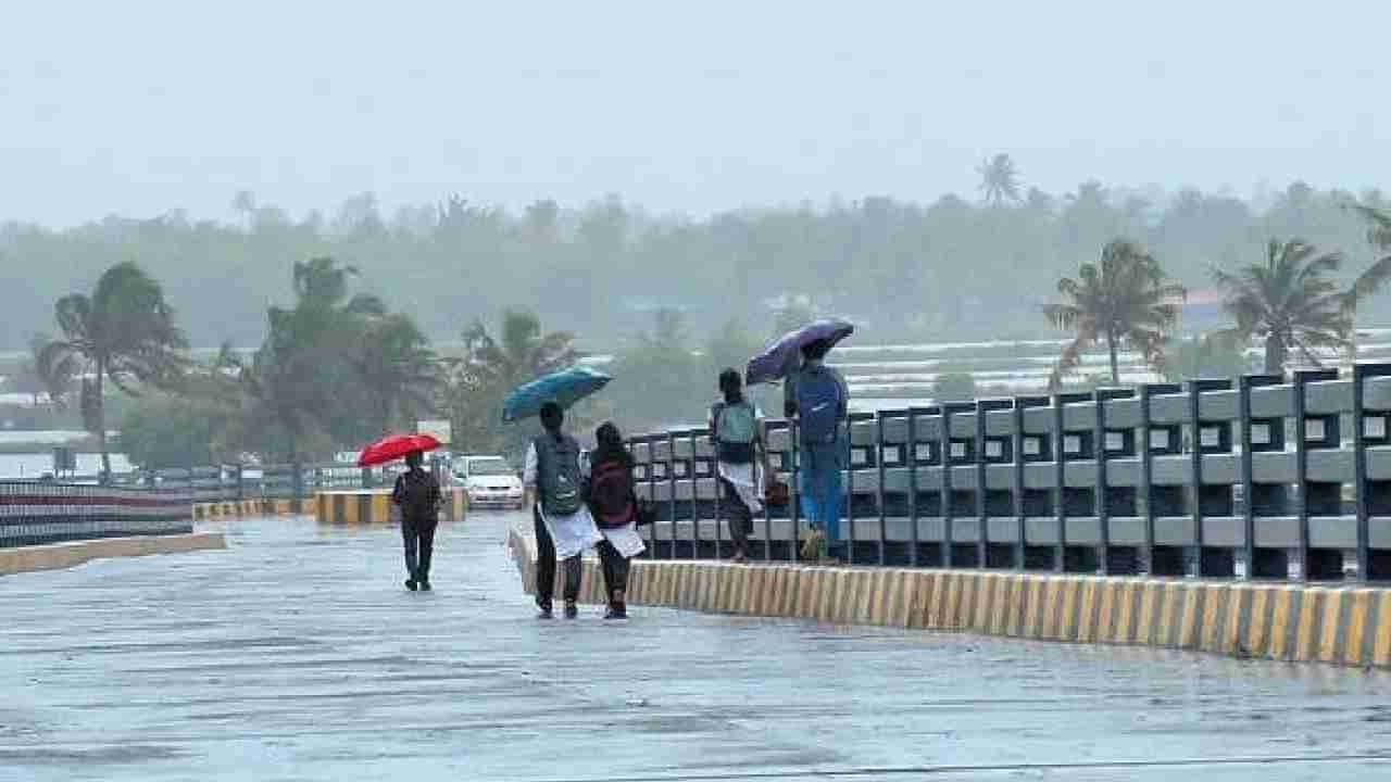 Karnataka Rain: ಕರ್ನಾಟಕದ 7 ಜಿಲ್ಲೆಗಳಿಗೆ ಇಂದು ಆರೆಂಜ್ ಅಲರ್ಟ್; ಬೆಂಗಳೂರಿಗೆ ಹಳದಿ ಅಲರ್ಟ್ ಘೋಷಣೆ