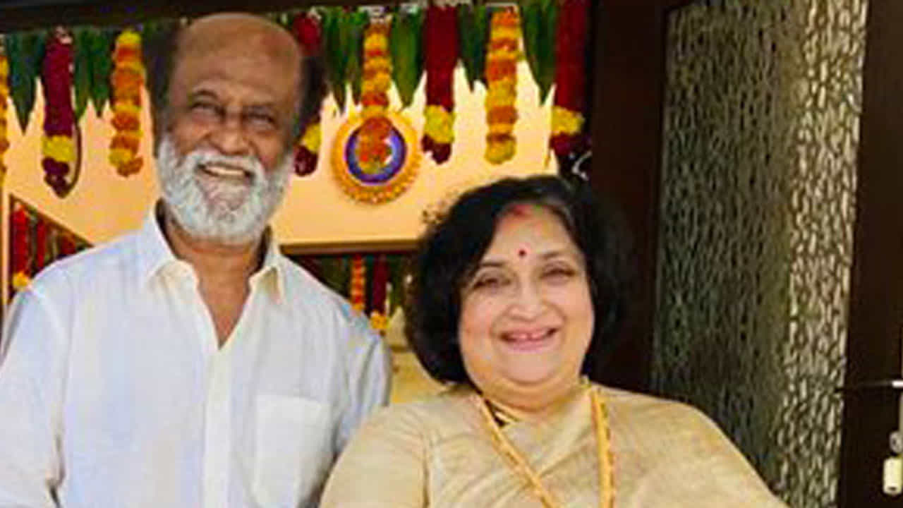 ರಜನಿಕಾಂತ್ ಪತ್ನಿ ಲತಾಗೆ ಎದುರಾಯ್ತು ಸಂಕಷ್ಟ; ಫೋರ್ಜರಿ ಕೇಸ್ ಮುಂದುವರಿಸಲು ಕರ್ನಾಟಕ ಹೈಕೋರ್ಟ್ ಅಸ್ತು ರಜನಿಕಾಂತ್ ಪತ್ನಿ ಲತಾಗೆ ಎದುರಾಯ್ತು ಸಂಕಷ್ಟ; ಫೋರ್ಜರಿ ಕೇಸ್ ಮುಂದುವರಿಸಲು ಕರ್ನಾಟಕ ಹೈಕೋರ್ಟ್ ಅಸ್ತು