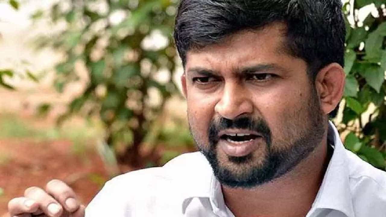 ಟಿಪ್ಪು ಸುಲ್ತಾನ್ ಬಂದಾಗಲೇ ಕೊಡವರು ಹೆದರಲಿಲ್ಲ: ಸಿದ್ದು ಸುಲ್ತಾನ್ ಬಂದರೆ ಹೆದರ್ತೀವಾ: ಪ್ರತಾಪ್ ಸಿಂಹ ಟಿಪ್ಪು ಸುಲ್ತಾನ್ ಬಂದಾಗಲೇ ಕೊಡವರು ಹೆದರಲಿಲ್ಲ: ಸಿದ್ದು ಸುಲ್ತಾನ್ ಬಂದರೆ ಹೆದರ್ತೀವಾ: ಪ್ರತಾಪ್ ಸಿಂಹ