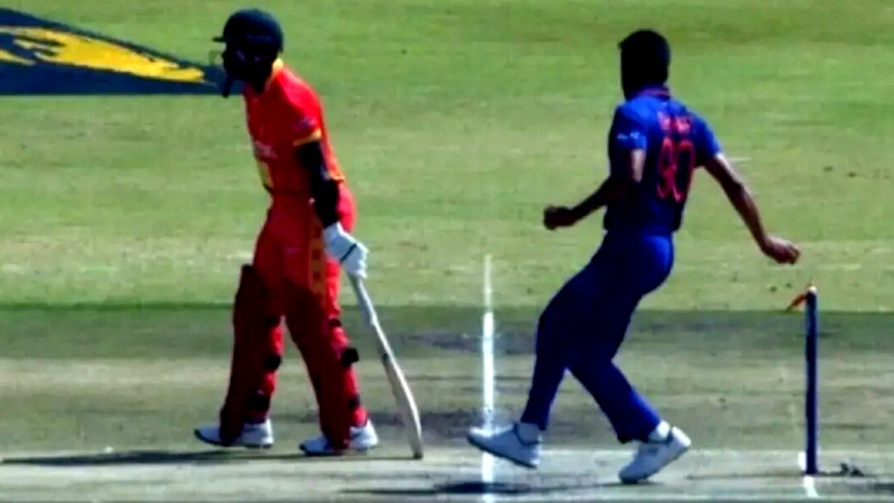 Viral Video: ರನೌಟ್ಗೆ ಅವಕಾಶವಿದ್ದರೂ ಔಟ್ ಮಾಡದ ದೀಪಕ್ ಚಹರ್..! Viral Video: ರನೌಟ್ಗೆ ಅವಕಾಶವಿದ್ದರೂ ಔಟ್ ಮಾಡದ ದೀಪಕ್ ಚಹರ್..!