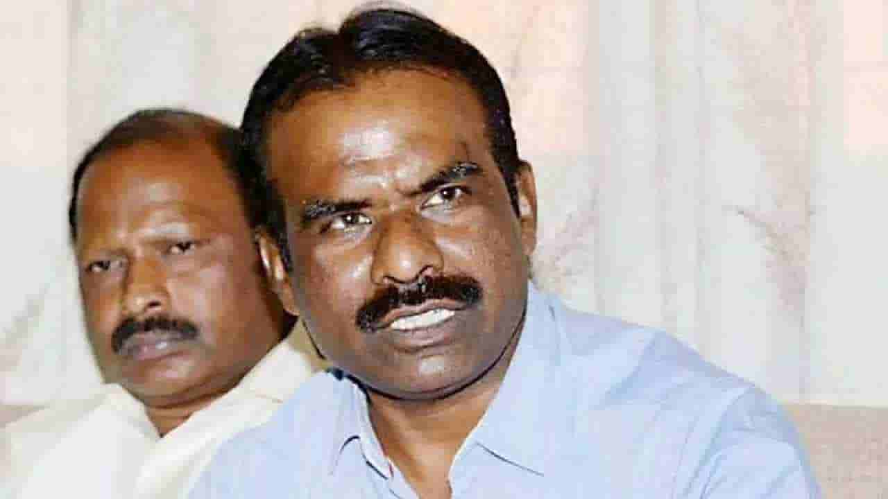 ಕರ್ನಾಟಕದಲ್ಲಿ ಮಳೆಯಿಂದಾಗಿ 13 ಜನರು ಸತ್ತಿದ್ದಾರೆ, ಈಗ ಇಂಥ ಸಂಭ್ರಮ ಬೇಕಿತ್ತೆ? ಕಾಂಗ್ರೆಸ್ಗೆ ರವಿಕುಮಾರ್ ಪ್ರಶ್ನೆ