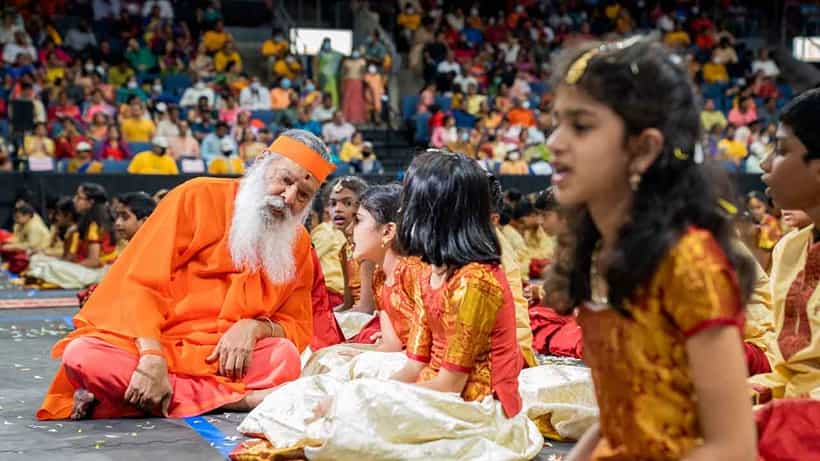 ಅಮೆರಿಕದ ಡಲ್ಲಾಸ್ನಲ್ಲಿ ಸಾಮೂಹಿಕ ಭಗವದ್ಗೀತೆ ಕಂಠಪಾಠ ಪಾರಾಯಣದಲ್ಲಿ ಗಿನ್ನೆಸ್ ದಾಖಲೆ