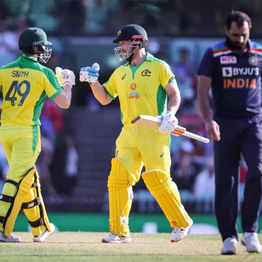 ಸೆಪ್ಟೆಂಬರ್ 20 ರಿಂದ ಭಾರತ-ಆಸ್ಟ್ರೇಲಿಯಾ ನಡುವಣ ಟಿ20 ಸರಣಿ ಶುರುವಾಗಲಿದೆ. 3 ಪಂದ್ಯಗಳ ಈ ಸರಣಿಯು ಉಭಯ ತಂಡಗಳಿಗೂ ಬಹಳ ಮಹತ್ವದ ಸರಣಿಯಾಗಿದೆ. ಏಕೆಂದರೆ ಅಕ್ಟೋಬರ್ನಲ್ಲಿ ಟಿ20 ವಿಶ್ವಕಪ್ ಶುರುವಾಗಲಿದ್ದು, ಅದಕ್ಕೂ ಮುನ್ನ ಎರಡು ಬಲಿಷ್ಠ ತಂಡಗಳಿಗೂ ಪೂರ್ವಭಾವಿ ಅಭ್ಯಾಸದಂತಿದೆ ಈ ಸರಣಿ.