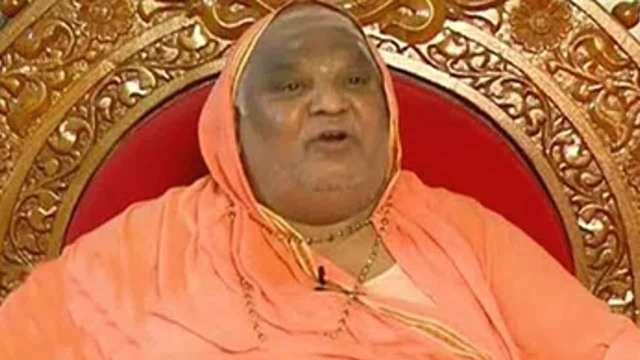 ರಾಜ್ಯದಲ್ಲಿ ಮುಂದುವರಿಯಲಿದೆ ಮಳೆ ಅನಾಹುತ, ದೇಶದಲ್ಲಿ ಸುನಾಮಿ ಬರುವ ಸಾಧ್ಯತೆಯೂ ಇದೆ -ಬೂಕನಕೆರೆಯಲ್ಲಿ ಕೋಡಿ ಮಠದ ಸ್ವಾಮೀಜಿ ಭವಿಷ್ಯ ರಾಜ್ಯದಲ್ಲಿ ಮುಂದುವರಿಯಲಿದೆ ಮಳೆ ಅನಾಹುತ, ದೇಶದಲ್ಲಿ ಸುನಾಮಿ ಬರುವ ಸಾಧ್ಯತೆಯೂ ಇದೆ -ಬೂಕನಕೆರೆಯಲ್ಲಿ ಕೋಡಿ ಮಠದ ಸ್ವಾಮೀಜಿ ಭವಿಷ್ಯ