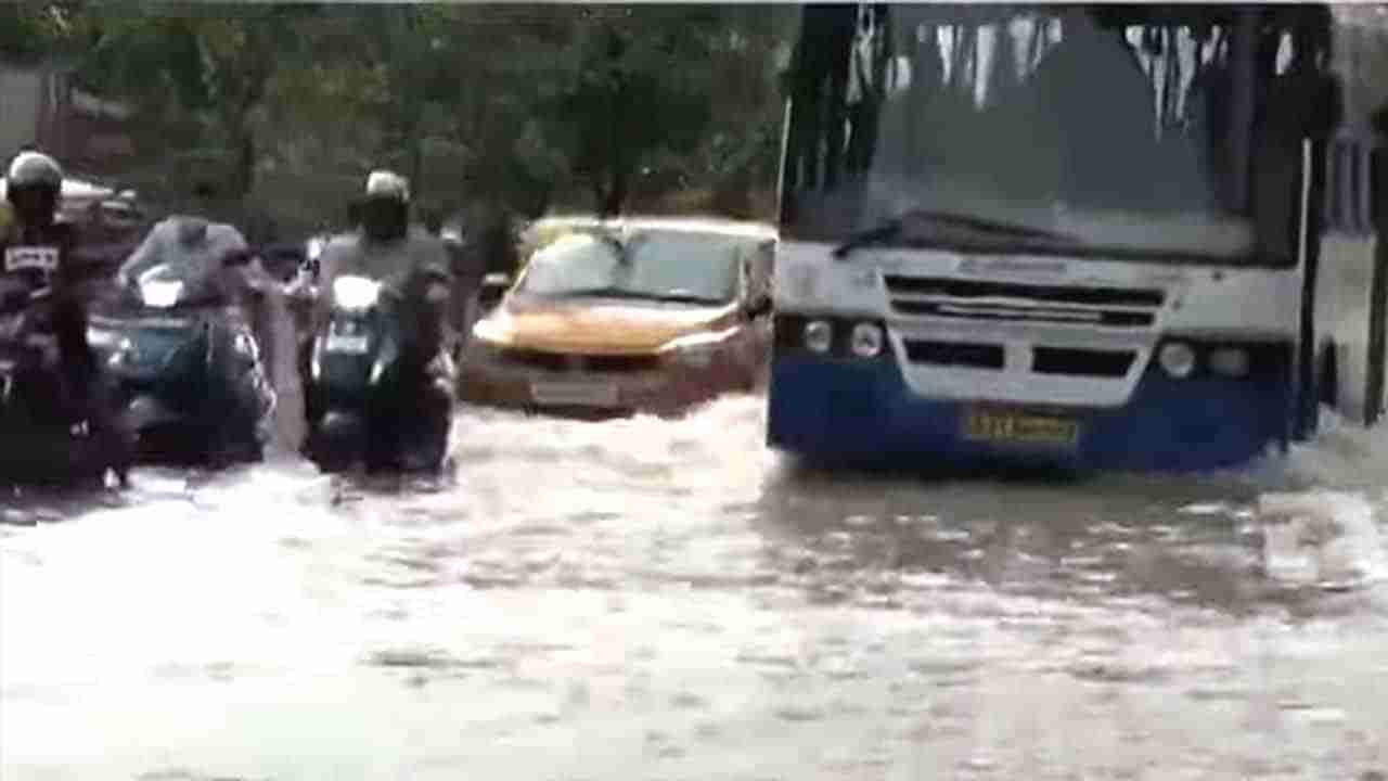 Karnataka Rain: ಬೆಂಗಳೂರು ಸೇರಿ ಕರ್ನಾಟಕದ ಬಹುತೇಕ ಜಿಲ್ಲೆಗಳಲ್ಲಿ ಇನ್ನೆರಡು ದಿನ ಮಳೆ ಸಾಧ್ಯತೆ