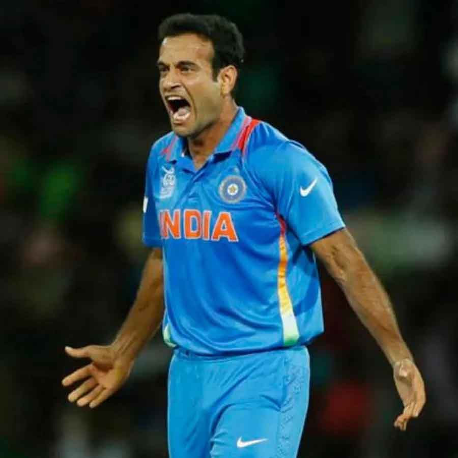 ಜೊತೆಗೆ ಎಡಗೈ ಸ್ಪಿನ್ನರ್ ಜಡೇಜಾ ಭಾರತದ ಮಾಜಿ ಆಲ್‌ರೌಂಡರ್ ಮತ್ತು ಎಡಗೈ ವೇಗಿ ಇರ್ಫಾನ್ ಪಠಾಣ್ ಅವರ ದಾಖಲೆಯನ್ನು ಮುರಿದಿದ್ದಾರೆ. ಈ ಹಿಂದೆ ಪಠಾಣ್ 22 ವಿಕೆಟ್‌ ಪಡೆದು ಭಾರತದ ಪರ ಏಷ್ಯಾಕಪ್​ನಲ್ಲಿ ಹೆಚ್ಚು ವಿಕೆಟ್​ ಪಡೆದ ಬೌಲರ್​ ಆಗಿದ್ದರು.