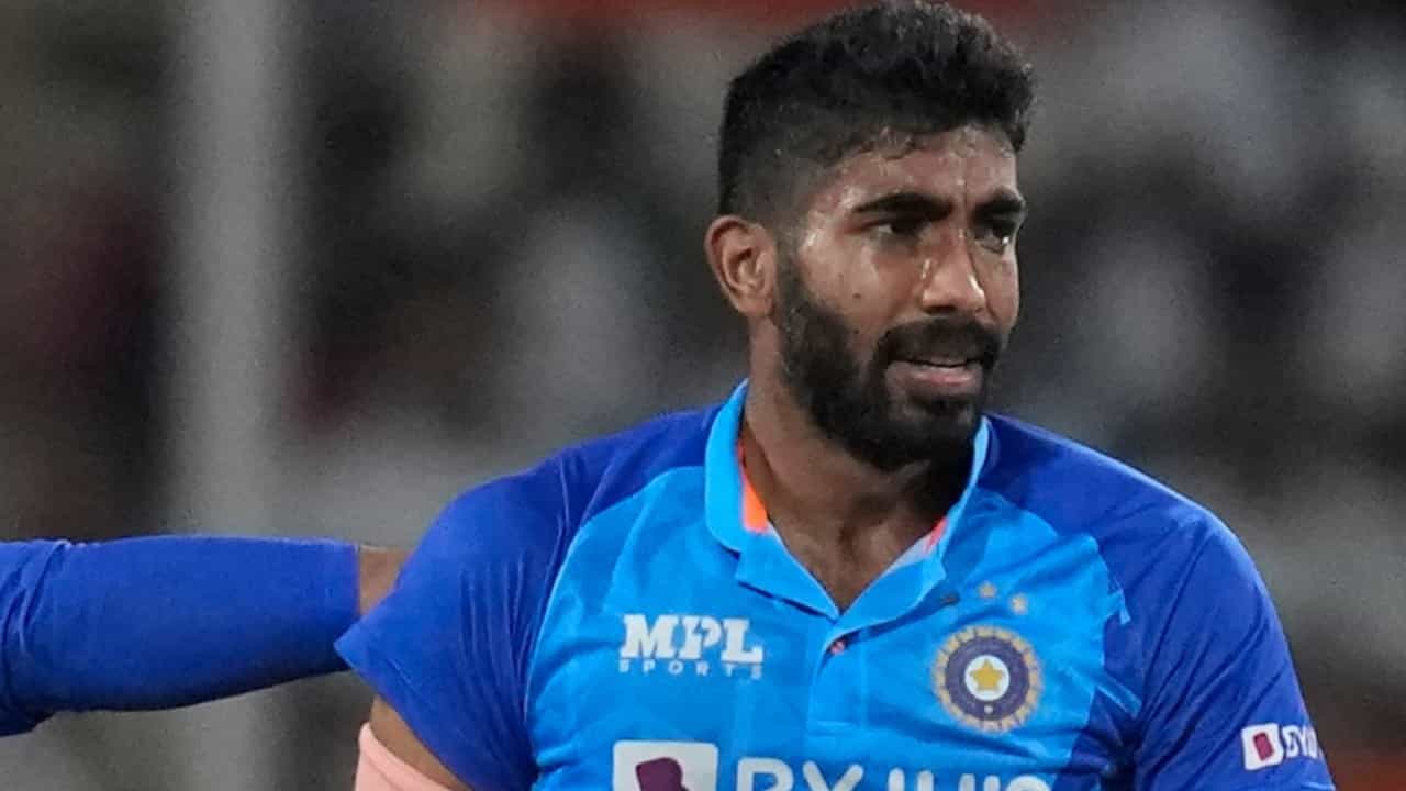 T20 World Cup: ಟಿ20 ವಿಶ್ವಕಪ್ನಿಂದ ಬುಮ್ರಾ ಔಟ್..! ಅಧಿಕೃತ ಹೇಳಿಕೆ ಬಿಡುಗಡೆ ಮಾಡಿದ ಬಿಸಿಸಿಐ T20 World Cup: ಟಿ20 ವಿಶ್ವಕಪ್ನಿಂದ ಬುಮ್ರಾ ಔಟ್..! ಅಧಿಕೃತ ಹೇಳಿಕೆ ಬಿಡುಗಡೆ ಮಾಡಿದ ಬಿಸಿಸಿಐ