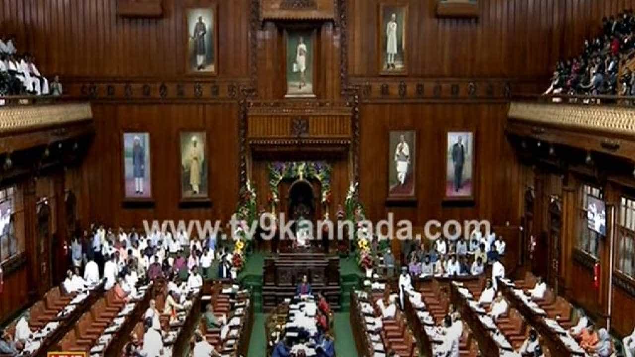 ಪೀಣ್ಯ ಫ್ಲೈಓವರ್​ ಟ್ರಾಫಿಕ್​ ಜಾಂ ಭರ್ಜರಿ ಚರ್ಚೆ: ಸರ್ಕಾರ ನಿರುತ್ತರ