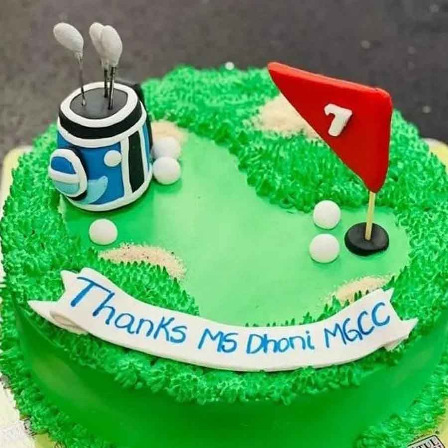 Dhoni is a member of the Metuchan Golf and Country Club (MGCC) of America, where a cake was cut at a bakery to celebrate Dhoni's new innings.  A peculiarity here was that the cake was made in a design suggesting Galbh's game.