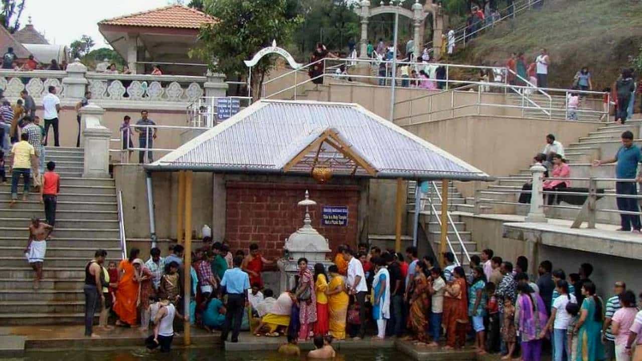 Talacauvery Theerthodbhava: ಮಡಿಕೇರಿ -ಈ ಬಾರಿ ತಲಕಾವೇರಿ ತೀರ್ಥೋದ್ಭವಕ್ಕೆ ಸುಮುಹೂರ್ತ ನಿಗದಿಯಾಯ್ತು Talacauvery Theerthodbhava: ಮಡಿಕೇರಿ -ಈ ಬಾರಿ ತಲಕಾವೇರಿ ತೀರ್ಥೋದ್ಭವಕ್ಕೆ ಸುಮುಹೂರ್ತ ನಿಗದಿಯಾಯ್ತು