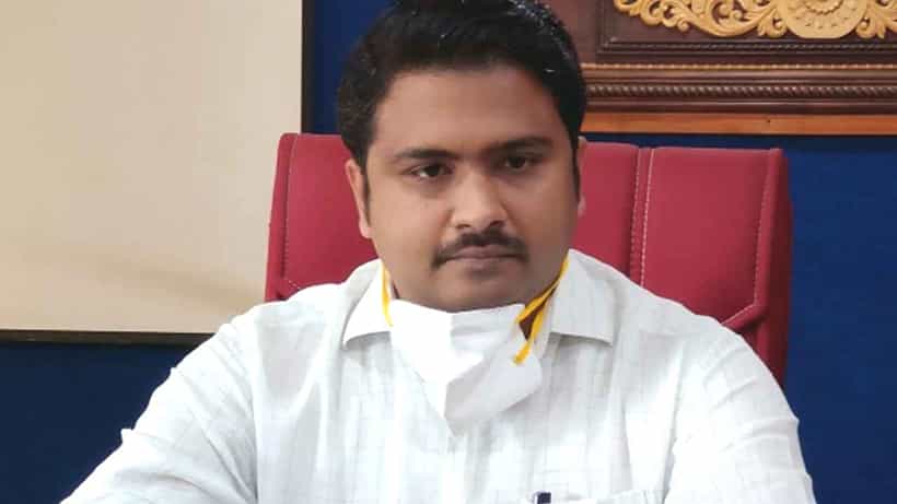 ಸೂಪರ್ ಸ್ಪೆಷಾಲಿಟಿ ಆಸ್ಪತ್ರೆಗೆ ಉತ್ತರ ಕನ್ನಡ ಡಿಸಿ ಮುಲೈ ಮುಹಿಲನ್ ಸ್ಥಳ ಪರಿಶೀಲನೆ