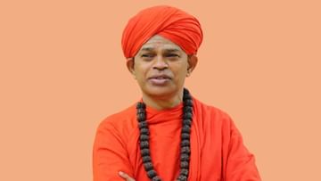 ಬಿಗಿ ಭದ್ರತೆಯೊಂದಿಗೆ ಮುರುಘಾ ಶ್ರೀಗಳನ್ನು ಕೋರ್ಟ್ಗೆ ಹಾಜರುಪಡಿಸಿದ ಪೊಲೀಸರು