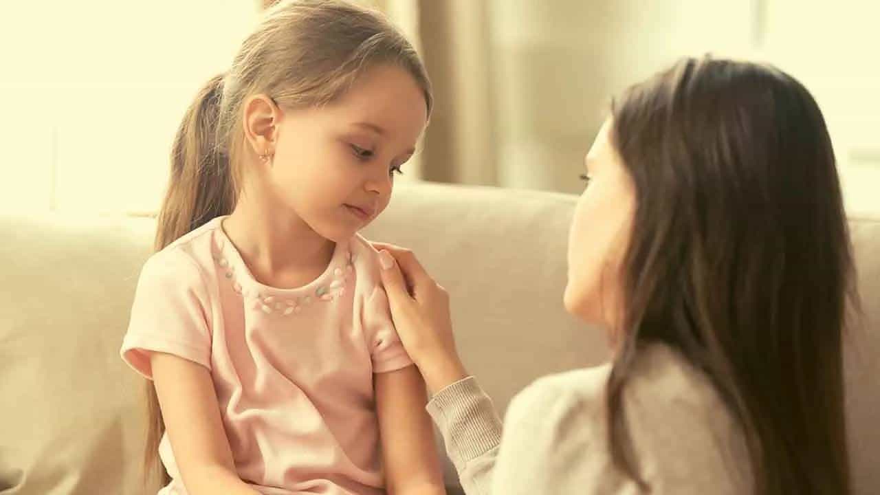 Parenting Tips: ನಿಮ್ಮ ಮಗು ಹೇಳುತ್ತಿರುವುದು ಸುಳ್ಳೋ, ಸತ್ಯವೋ ಕ್ಷಣದಲ್ಲೇ ತಿಳಿಯಬಹುದು, ಸಲಹೆಗಳು ಇಲ್ಲಿವೆ Parenting Tips: ನಿಮ್ಮ ಮಗು ಹೇಳುತ್ತಿರುವುದು ಸುಳ್ಳೋ, ಸತ್ಯವೋ ಕ್ಷಣದಲ್ಲೇ ತಿಳಿಯಬಹುದು, ಸಲಹೆಗಳು ಇಲ್ಲಿವೆ