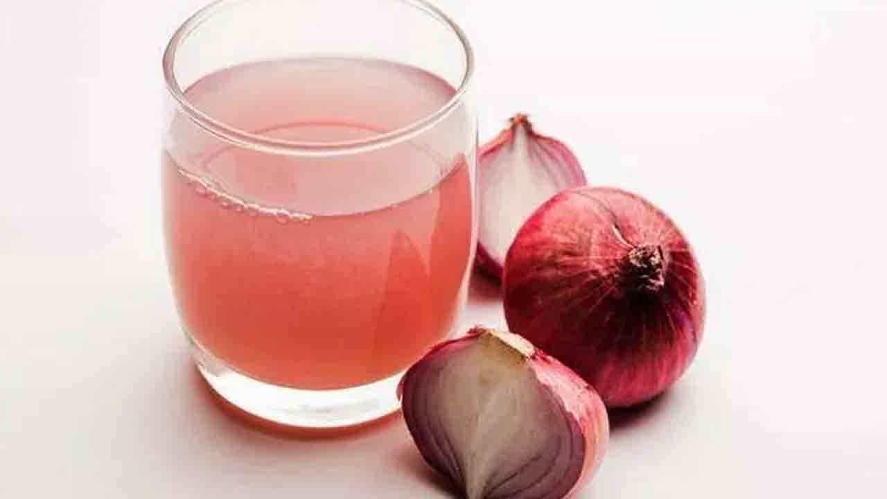 Onion Water: ಈರುಳ್ಳಿ ನೀರು ಕುಡಿಯುವುದರಿಂದ ತೂಕ ನಿಯಂತ್ರಣ, ಈ ಆರೋಗ್ಯ ಸಮಸ್ಯೆಗಳೂ ಮಾಯ Onion Water: ಈರುಳ್ಳಿ ನೀರು ಕುಡಿಯುವುದರಿಂದ ತೂಕ ನಿಯಂತ್ರಣ, ಈ ಆರೋಗ್ಯ ಸಮಸ್ಯೆಗಳೂ ಮಾಯ