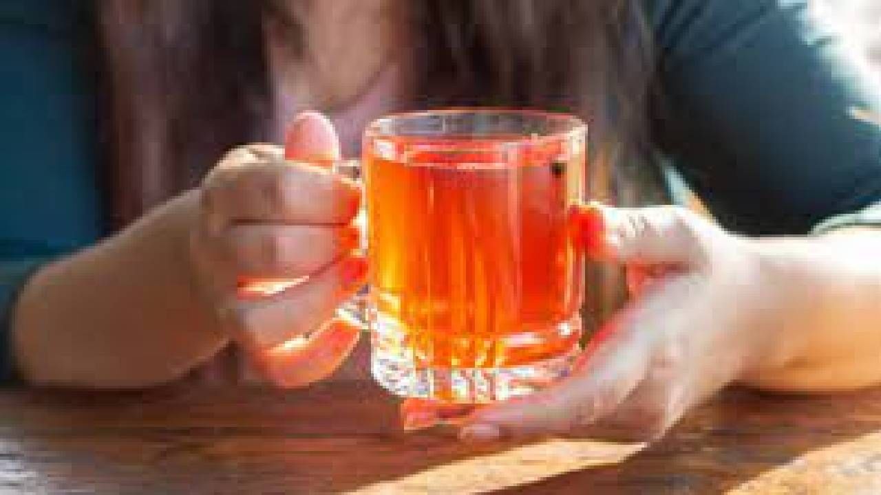 Hibiscus Kombucha: ರಕ್ತದಲ್ಲಿನ ಸಕ್ಕರೆ ಮಟ್ಟ ಕಡಿಮೆ ಮಾಡಲು, ಚಯಾಪಚಯ ಉತ್ತಮಗೊಳಿಸಲು ದಾಸವಾಳ ಕೊಂಬುಚಾ ಕುಡಿಯಿರಿ Hibiscus Kombucha: ರಕ್ತದಲ್ಲಿನ ಸಕ್ಕರೆ ಮಟ್ಟ ಕಡಿಮೆ ಮಾಡಲು, ಚಯಾಪಚಯ ಉತ್ತಮಗೊಳಿಸಲು ದಾಸವಾಳ ಕೊಂಬುಚಾ ಕುಡಿಯಿರಿ