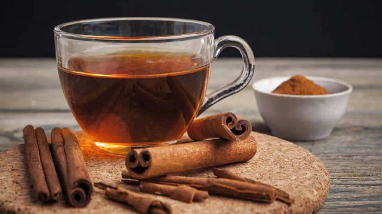 Cinnamon Tea Benefits: ದಾಲ್ಚಿನ್ನಿ ಚಹಾ ಕುಡಿಯುವುದರಿಂದ ತೂಕ ಇಳಿಯುತ್ತೆ, ಬಿಪಿ ನಿಯಂತ್ರಿಸುತ್ತೆ ಇತರೆ ಪ್ರಯೋಜನಗಳ ಬಗ್ಗೆ ತಿಳಿಯಿರಿ Cinnamon Tea Benefits: ದಾಲ್ಚಿನ್ನಿ ಚಹಾ ಕುಡಿಯುವುದರಿಂದ ತೂಕ ಇಳಿಯುತ್ತೆ, ಬಿಪಿ ನಿಯಂತ್ರಿಸುತ್ತೆ ಇತರೆ ಪ್ರಯೋಜನಗಳ ಬಗ್ಗೆ ತಿಳಿಯಿರಿ