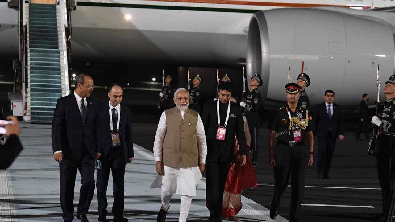 SCO Summit 2022: ಶಾಂಘೈ ಸಹಕಾರ ಸಂಘಟನೆ ಶೃಂಗಸಭೆ 2022ರಲ್ಲಿ ಇಂದು ಪ್ರಧಾನಿ ನರೇಂದ್ರ ಮೋದಿ ಭಾಗಿ SCO Summit 2022: ಶಾಂಘೈ ಸಹಕಾರ ಸಂಘಟನೆ ಶೃಂಗಸಭೆ 2022ರಲ್ಲಿ ಇಂದು ಪ್ರಧಾನಿ ನರೇಂದ್ರ ಮೋದಿ ಭಾಗಿ
