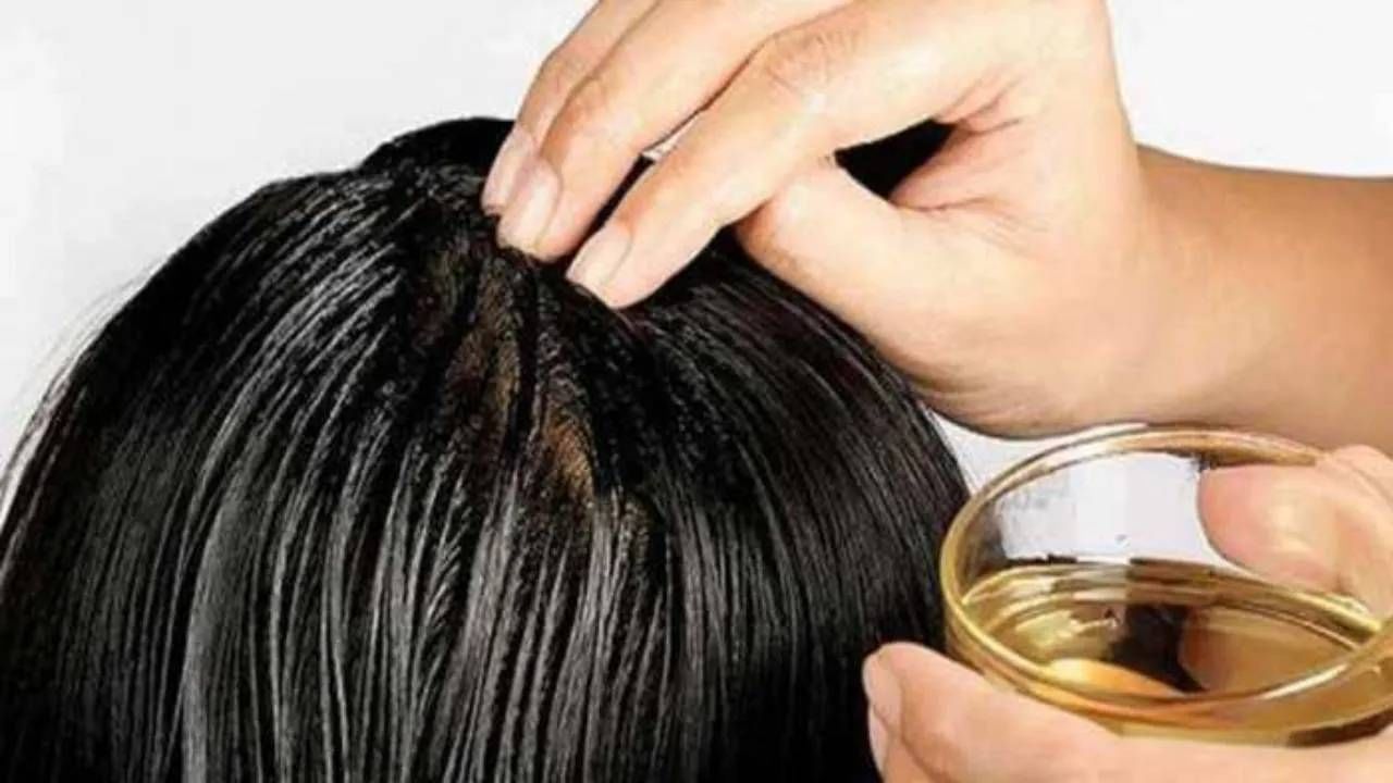 Hair Oiling: ಕೂದಲಿಗೆ ಎಣ್ಣೆ ಹಚ್ಚಿ ರಾತ್ರಿ ಹಾಗೆಯೇ ಬಿಡಬೇಡಿ, ಆಯುರ್ವೇದ ಏನು ಹೇಳುತ್ತೆ ನೋಡಿ