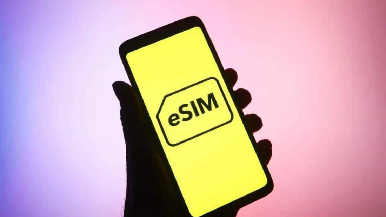 eSIM ಎಂದರೇನು? ಏರ್ಟೆಲ್, ಜಿಯೋದಿಂದ ಹೊಸ ಮತ್ತು ಹಳೆಯ ಐಫೋನ್ಗಳಲ್ಲಿ ಇ-ಸಿಮ್ ಸಕ್ರಿಯಗೊಳಿಸುವುದು ಹೇಗೆ? eSIM ಎಂದರೇನು? ಏರ್ಟೆಲ್, ಜಿಯೋದಿಂದ ಹೊಸ ಮತ್ತು ಹಳೆಯ ಐಫೋನ್ಗಳಲ್ಲಿ ಇ-ಸಿಮ್ ಸಕ್ರಿಯಗೊಳಿಸುವುದು ಹೇಗೆ?