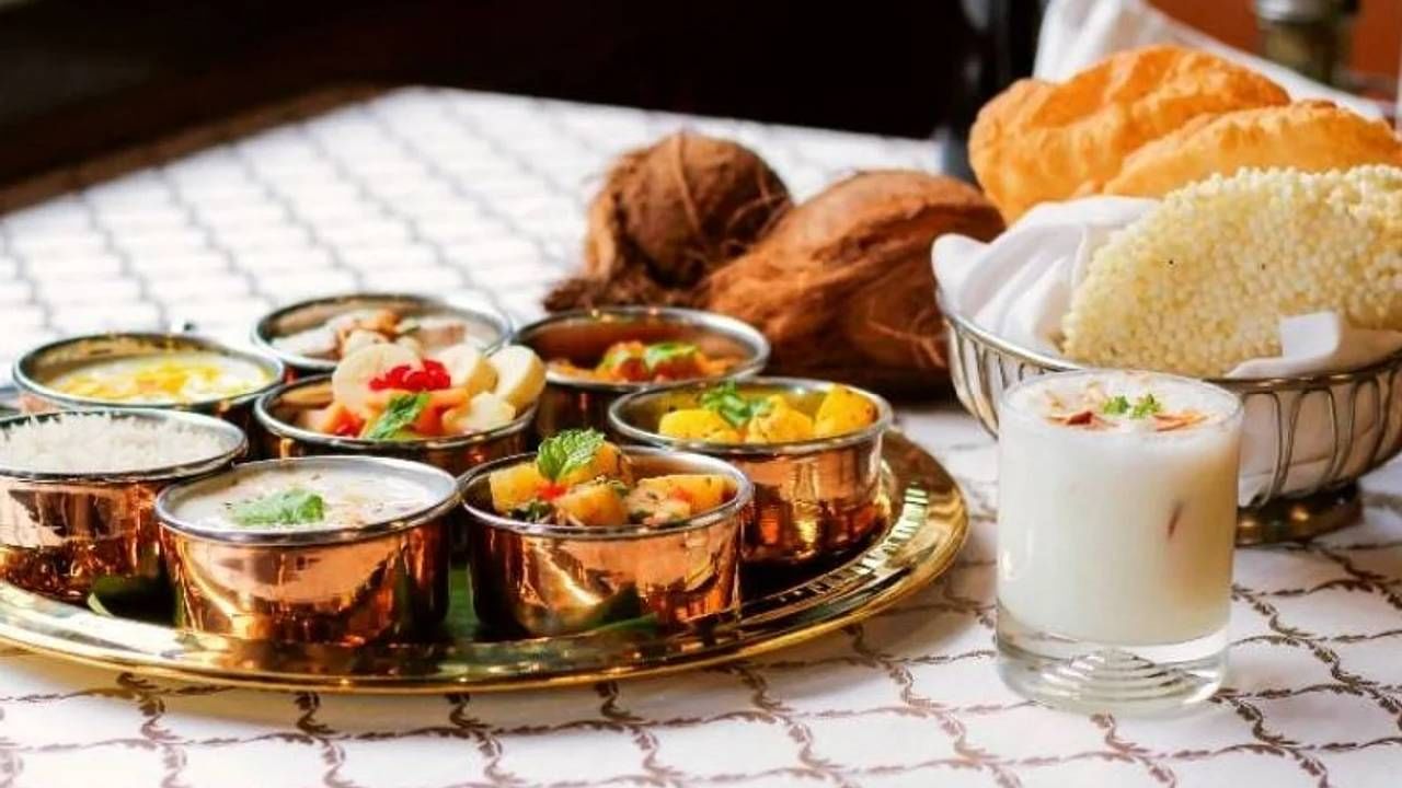 Navratri 2022: ನವರಾತ್ರಿ ಉಪವಾಸದ ನಿಯಮಗಳೇನು? ಏನು ಮಾಡಬೇಕು? ಏನು ಮಾಡಬಾರದು ಇಲ್ಲಿದೆ ಮಾಹಿತಿ Navratri 2022: ನವರಾತ್ರಿ ಉಪವಾಸದ ನಿಯಮಗಳೇನು? ಏನು ಮಾಡಬೇಕು? ಏನು ಮಾಡಬಾರದು ಇಲ್ಲಿದೆ ಮಾಹಿತಿ