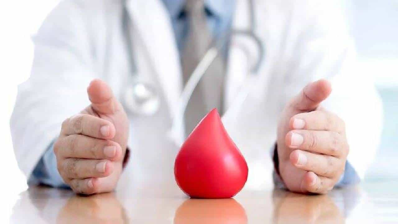 Blood Purifying Foods: ರಕ್ತವನ್ನು ಶುದ್ಧೀಕರಿಸುವ ಆಹಾರಗಳ ಬಗ್ಗೆ ತಿಳಿಯಿರಿ, ರೋಗಗಳಿಂದ ಪಾರಾಗಿ Blood Purifying Foods: ರಕ್ತವನ್ನು ಶುದ್ಧೀಕರಿಸುವ ಆಹಾರಗಳ ಬಗ್ಗೆ ತಿಳಿಯಿರಿ, ರೋಗಗಳಿಂದ ಪಾರಾಗಿ