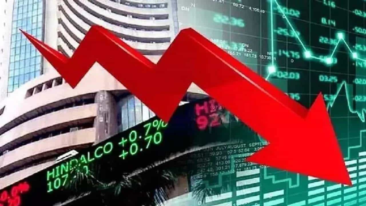 Stock Market: ವಾರದ ಮೊದಲ ವಹಿವಾಟಿನ ದಿನವೇ ಸೆನ್ಸೆಕ್ಸ್ 900 ಅಂಕ ಕುಸಿತ; ಡಾಲರ್ ಎದುರು ಜಾರಿದ ರೂಪಾಯಿ ಮೌಲ್ಯ Stock Market: ವಾರದ ಮೊದಲ ವಹಿವಾಟಿನ ದಿನವೇ ಸೆನ್ಸೆಕ್ಸ್ 900 ಅಂಕ ಕುಸಿತ; ಡಾಲರ್ ಎದುರು ಜಾರಿದ ರೂಪಾಯಿ ಮೌಲ್ಯ