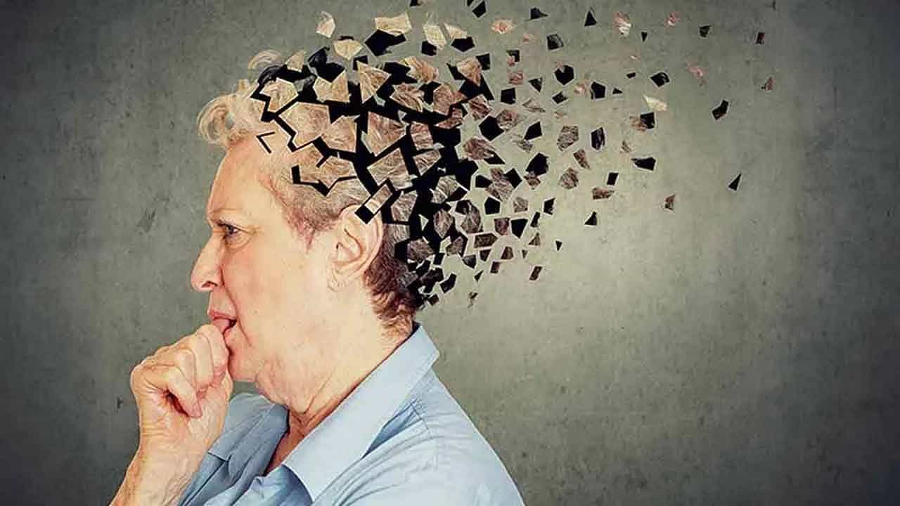 Dementia: ದುಃಸ್ವಪ್ನ, ನಿದ್ರಾಹೀನತೆಯು ಮರೆವಿನ ಕಾಯಿಲೆಯ ಲಕ್ಷಣವೇ? ಸಂಶೋಧನೆ ಏನು ಹೇಳುತ್ತೆ? Dementia: ದುಃಸ್ವಪ್ನ, ನಿದ್ರಾಹೀನತೆಯು ಮರೆವಿನ ಕಾಯಿಲೆಯ ಲಕ್ಷಣವೇ? ಸಂಶೋಧನೆ ಏನು ಹೇಳುತ್ತೆ?