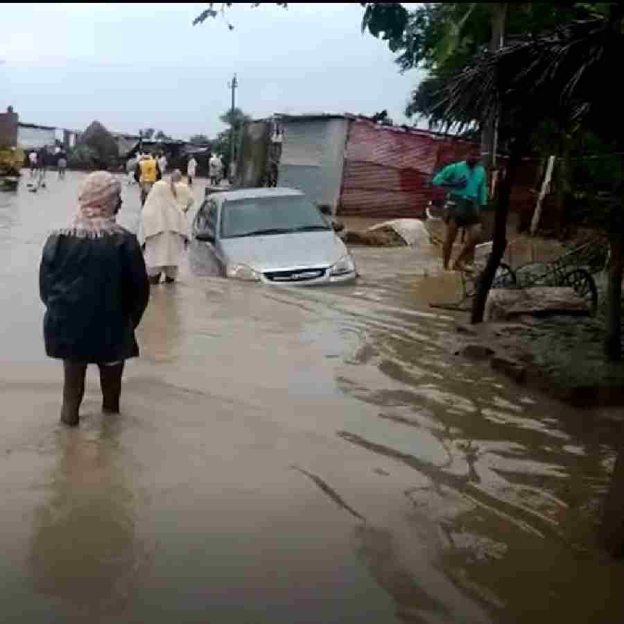 Karnataka Rain Effects Many areas flooded due to rain Photos