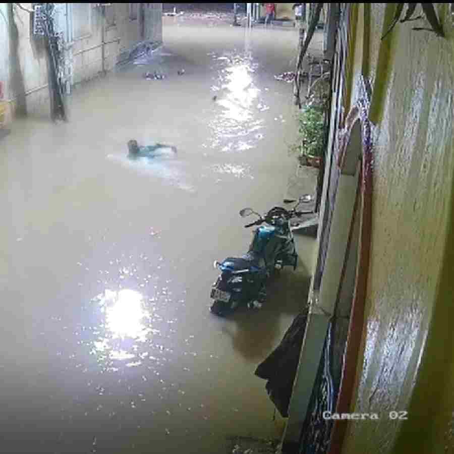 Karnataka Rain Effects Many areas flooded due to rain Photos