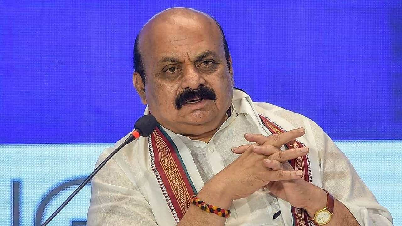 ಆನೆ ಹಾವಳಿ ಬಗ್ಗೆ ಅರಿವಿದೆ, ಆನೆ ಹೋದಮೇಲೆ ನಮ್ಮ ಬೀಗರೂ ಫೋನ್ ಮಾಡಿ ಅದರ ಹಾವಳಿ ಬಗ್ಗೆ ಹೇಳ್ತಾರೆ: ಸಿಎಂ ಬೊಮ್ಮಾಯಿ ಆನೆ ಹಾವಳಿ ಬಗ್ಗೆ ಅರಿವಿದೆ, ಆನೆ ಹೋದಮೇಲೆ ನಮ್ಮ ಬೀಗರೂ ಫೋನ್ ಮಾಡಿ ಅದರ ಹಾವಳಿ ಬಗ್ಗೆ ಹೇಳ್ತಾರೆ: ಸಿಎಂ ಬೊಮ್ಮಾಯಿ