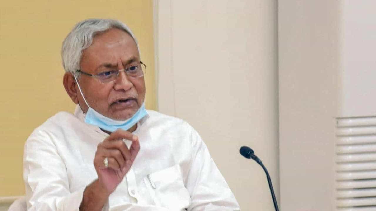 'ಪಲ್ಟೂ ರಾಮ್' ಅಪಖ್ಯಾತಿ ಹೊಂದಿರುವ ನಿತೀಶ್ ಕುಮಾರ್ ಮೋದಿ ಅಶ್ವಮೇಧ ಕಟ್ಟಿಹಾಕಬಲ್ಲರೆ..! 'ಪಲ್ಟೂ ರಾಮ್' ಅಪಖ್ಯಾತಿ ಹೊಂದಿರುವ ನಿತೀಶ್ ಕುಮಾರ್ ಮೋದಿ ಅಶ್ವಮೇಧ ಕಟ್ಟಿಹಾಕಬಲ್ಲರೆ..!
