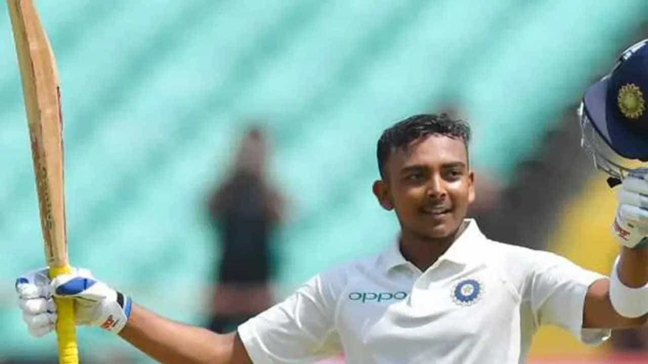 Duleep Trophy: ಪೃಥ್ವಿ ಶಾ ಅಬ್ಬರದ ಶತಕ; ಕೊನೆಯ ದಿನದಲ್ಲಿ 468 ರನ್ ಟಾರ್ಗೆಟ್ ಹೊತ್ತ ಕೇಂದ್ರ ವಲಯ Duleep Trophy: ಪೃಥ್ವಿ ಶಾ ಅಬ್ಬರದ ಶತಕ; ಕೊನೆಯ ದಿನದಲ್ಲಿ 468 ರನ್ ಟಾರ್ಗೆಟ್ ಹೊತ್ತ ಕೇಂದ್ರ ವಲಯ