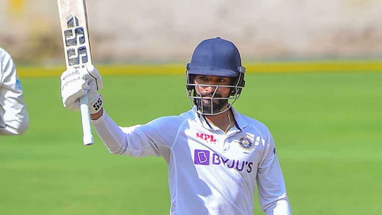 Rajat Patidar: ರಜತ್ ಪಟಿದಾರ್ ಶತಕದ ಅಬ್ಬರ: ಗೆಲುವಿನತ್ತ ಭಾರತ ಎ ತಂಡ Rajat Patidar: ರಜತ್ ಪಟಿದಾರ್ ಶತಕದ ಅಬ್ಬರ: ಗೆಲುವಿನತ್ತ ಭಾರತ ಎ ತಂಡ