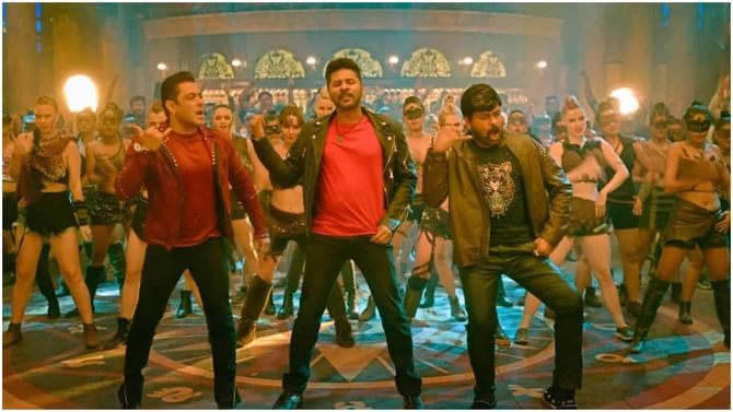 Godfather: ಪ್ರಭುದೇವ, ಸಲ್ಲು, ಚಿರು ಇದ್ದರೂ ಆಗಲಿಲ್ಲ ಮ್ಯಾಜಿಕ್; ‘ಥಾರ್ ಮಾರ್..’ ಹಾಡಿಗೆ ಫ್ಯಾನ್ಸ್ ಬೇಸರ Godfather: ಪ್ರಭುದೇವ, ಸಲ್ಲು, ಚಿರು ಇದ್ದರೂ ಆಗಲಿಲ್ಲ ಮ್ಯಾಜಿಕ್; ‘ಥಾರ್ ಮಾರ್..’ ಹಾಡಿಗೆ ಫ್ಯಾನ್ಸ್ ಬೇಸರ