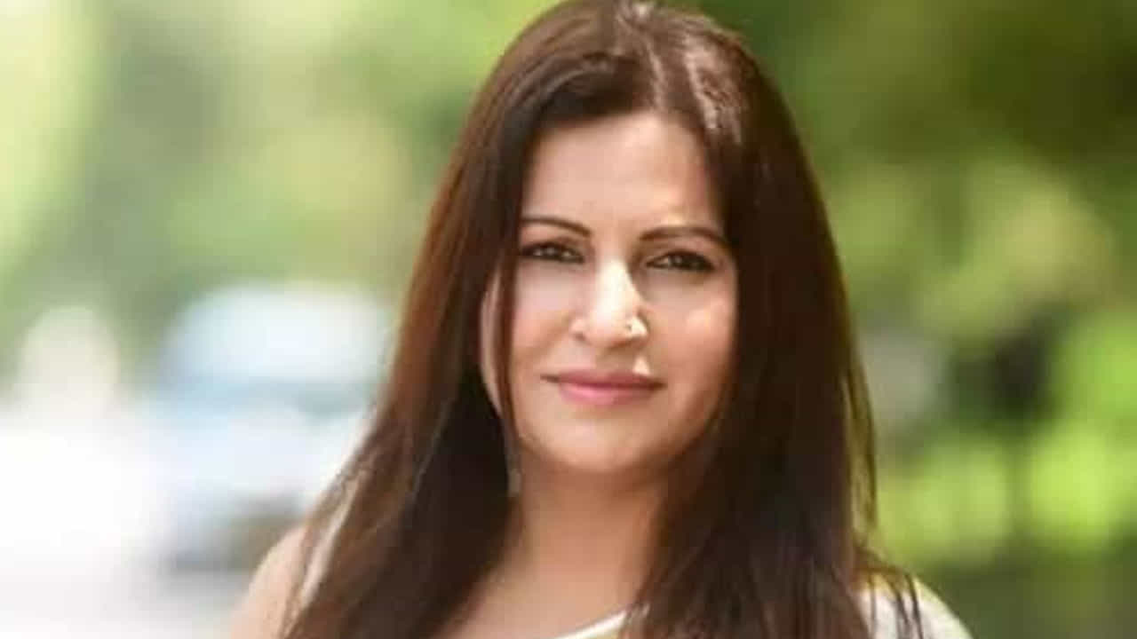 ಬಿಜೆಪಿ ನಾಯಕಿ ಸೋನಾಲಿ ಫೋಗಟ್ ಸಾವು ಪ್ರಕರಣದ ತನಿಖೆ ಸಿಬಿಐಗೆ ವಹಿಸಲು ಗೃಹ ಸಚಿವಾಲಯ ನಿರ್ಧಾರ: ವರದಿ ಬಿಜೆಪಿ ನಾಯಕಿ ಸೋನಾಲಿ ಫೋಗಟ್ ಸಾವು ಪ್ರಕರಣದ ತನಿಖೆ ಸಿಬಿಐಗೆ ವಹಿಸಲು ಗೃಹ ಸಚಿವಾಲಯ ನಿರ್ಧಾರ: ವರದಿ