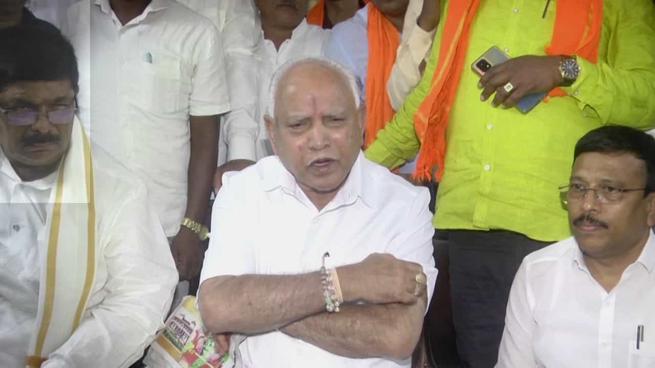 ತಾನು ಕಳ್ಳ ಪರರ ನಂಬಾ ಎನ್ನುವಂತಿದೆ ಕಾಂಗ್ರೆಸ್ ವರ್ತನೆ - ಕಾಂಗ್ರೆಸ್ನಿಂದ ‘ಪೇ ಸಿಎಂ’ ಅಭಿಯಾನಕ್ಕೆ ಬಿಎಸ್ ಯಡಿಯೂರಪ್ಪಆಕ್ರೋಶ ತಾನು ಕಳ್ಳ ಪರರ ನಂಬಾ ಎನ್ನುವಂತಿದೆ ಕಾಂಗ್ರೆಸ್ ವರ್ತನೆ - ಕಾಂಗ್ರೆಸ್ನಿಂದ ‘ಪೇ ಸಿಎಂ’ ಅಭಿಯಾನಕ್ಕೆ ಬಿಎಸ್ ಯಡಿಯೂರಪ್ಪಆಕ್ರೋಶ
