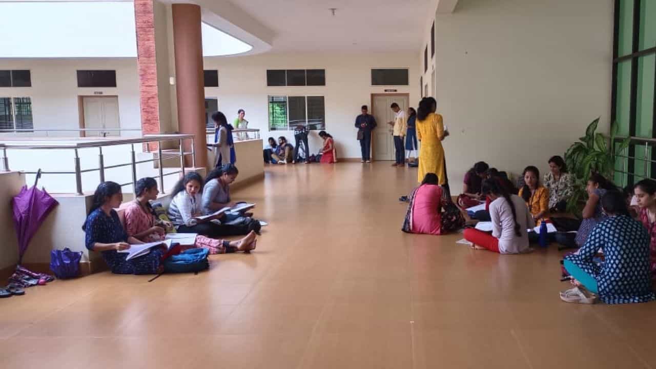 ಇದು Examination ಕಥೆ:  ಪರೀಕ್ಷೆಯ ಕೊನೆಯ ಕ್ಷಣದವರೆಗೂ ನಿಮ್ಮಲ್ಲೂ ಈ ಸ್ಥಿತಿ ಬಂದಿರಬಹುದು
