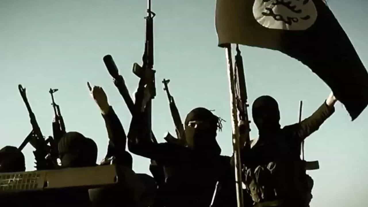Islamic State: ಭಾರತದ ಮೇಲೆ ದಾಳಿ ಮಾಡಲು ಒಂದಾಗಿ: ಏಷ್ಯಾ ಮುಸ್ಲಿಮರಿಗೆ ಕರೆ ನೀಡಿದ ಇಸ್ಲಾಮಿಕ್ ಸ್ಟೇಟ್ ವಕ್ತಾರರು Islamic State: ಭಾರತದ ಮೇಲೆ ದಾಳಿ ಮಾಡಲು ಒಂದಾಗಿ: ಏಷ್ಯಾ ಮುಸ್ಲಿಮರಿಗೆ ಕರೆ ನೀಡಿದ ಇಸ್ಲಾಮಿಕ್ ಸ್ಟೇಟ್ ವಕ್ತಾರರು