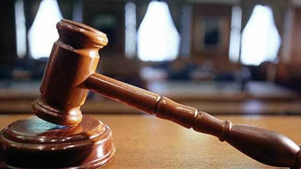 Bombay High Court: ಅನಾಥ ಪದದಲ್ಲಿ ಕಳಂಕವಿಲ್ಲ, ಅದನ್ನು ಬದಲಾಯಿಸುವ ಅಗತ್ಯವಿಲ್ಲ: ಹೈಕೋರ್ಟ್ Bombay High Court: ಅನಾಥ ಪದದಲ್ಲಿ ಕಳಂಕವಿಲ್ಲ, ಅದನ್ನು ಬದಲಾಯಿಸುವ ಅಗತ್ಯವಿಲ್ಲ: ಹೈಕೋರ್ಟ್