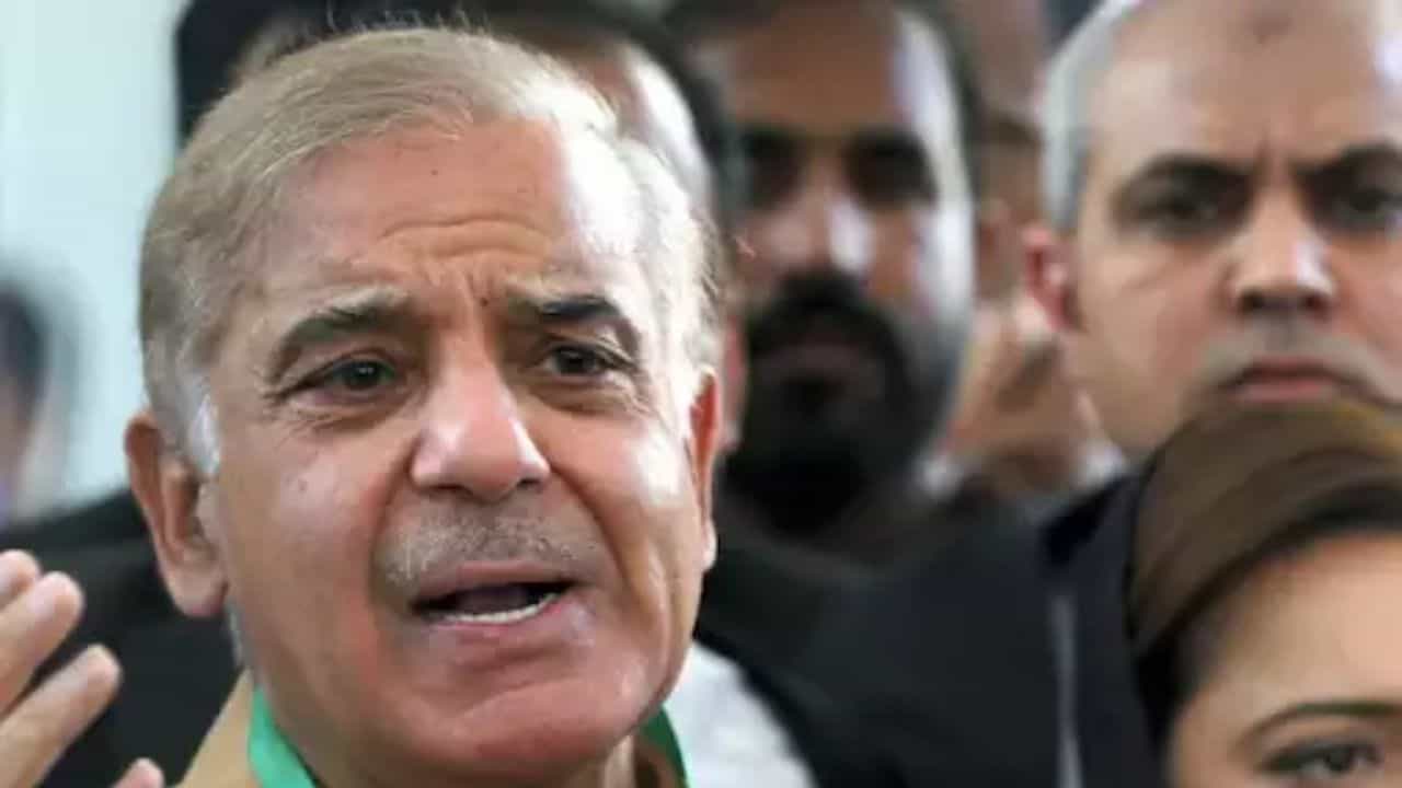 Pakistan: ಮಿತ್ರ ರಾಷ್ಟ್ರಗಳು ಕೂಡ ನಮ್ಮನ್ನು ಭಿಕ್ಷುಕರು ಎಂದು ಭಾವಿಸಿದೆ: ಪಾಕ್ ಪ್ರಧಾನಿ ಷರೀಫ್ Pakistan: ಮಿತ್ರ ರಾಷ್ಟ್ರಗಳು ಕೂಡ ನಮ್ಮನ್ನು ಭಿಕ್ಷುಕರು ಎಂದು ಭಾವಿಸಿದೆ: ಪಾಕ್ ಪ್ರಧಾನಿ ಷರೀಫ್