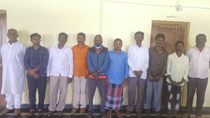 ನಕಲಿ ದಾಖಲೆ ಸೃಷ್ಟಿಸಿ 8 ಎಕರೆ ಜಮೀನು ಲಪಟಾಯಿಸಲು ಯತ್ನಿಸಿದ್ದ 10 ಆರೋಪಿಗಳು ಅರೆಸ್ಟ್ ನಕಲಿ ದಾಖಲೆ ಸೃಷ್ಟಿಸಿ 8 ಎಕರೆ ಜಮೀನು ಲಪಟಾಯಿಸಲು ಯತ್ನಿಸಿದ್ದ 10 ಆರೋಪಿಗಳು ಅರೆಸ್ಟ್