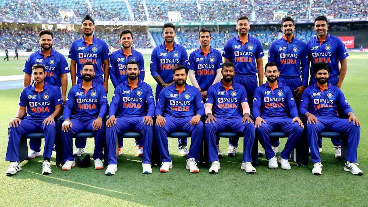 India Squad: ಏಕೈಕ ಬದಲಾವಣೆ: ಏಷ್ಯಾಕಪ್​ನಲ್ಲಿ ಸೋತ ತಂಡವೇ ಟಿ20 ವಿಶ್ವಕಪ್​ಗೂ ಆಯ್ಕೆ..!