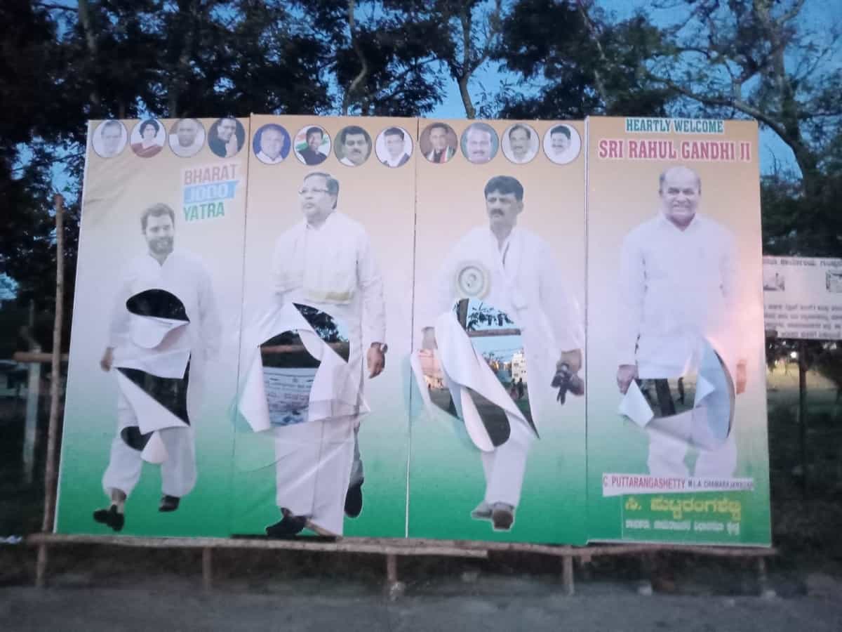 ಭಾರತ್ ಜೋಡೋ ಯಾತ್ರೆ ಬ್ಯಾನರ್ ಹರಿದ ಪ್ರಕರಣ: ಪೊಲೀಸ್ ಠಾಣೆಗೆ ಹೋಗಿ ಖಡಕ್ ಎಚ್ಚರಿಕೆ ಕೊಟ್ಟ ಡಿಕೆಶಿ ಭಾರತ್ ಜೋಡೋ ಯಾತ್ರೆ ಬ್ಯಾನರ್ ಹರಿದ ಪ್ರಕರಣ: ಪೊಲೀಸ್ ಠಾಣೆಗೆ ಹೋಗಿ ಖಡಕ್ ಎಚ್ಚರಿಕೆ ಕೊಟ್ಟ ಡಿಕೆಶಿ